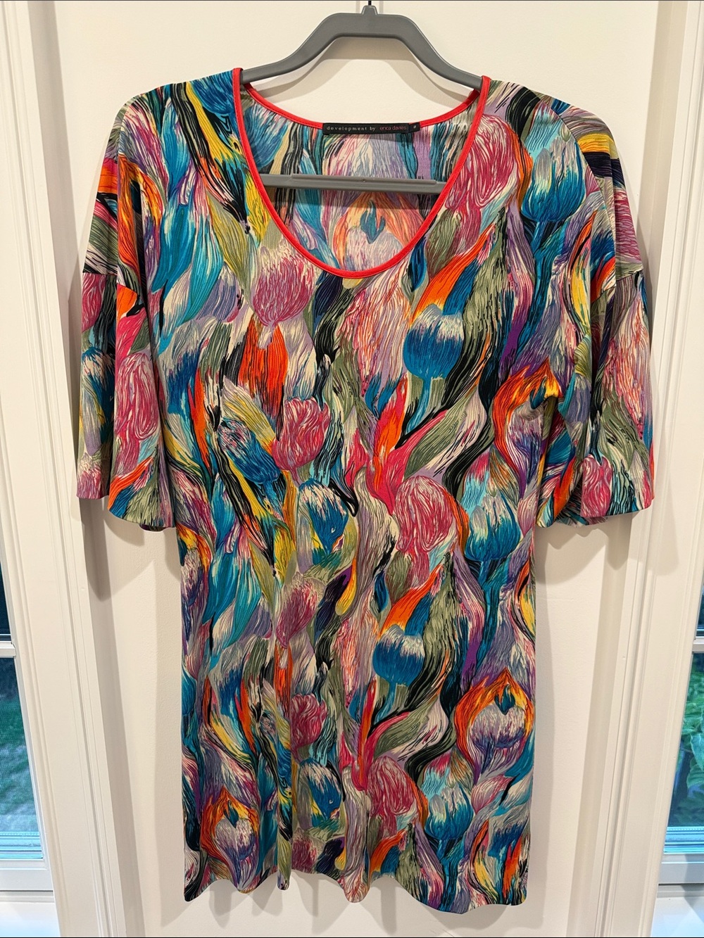 Development by Erica Davies Colorful Abstract Print Shift Dress | Size 2